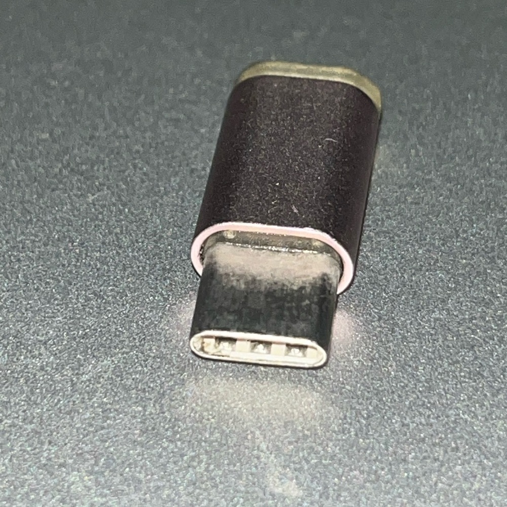 Pink/gray micro usb to USB-C Adapter